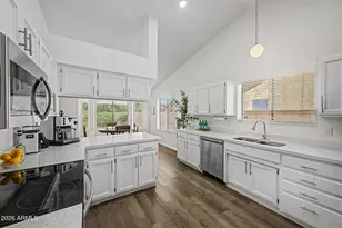 844 E Encinas Ave, Gilbert, AZ 85234 - Photo 6