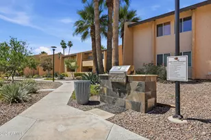 8055 E Thomas Rd, Scottsdale, AZ 85251 - Photo 24