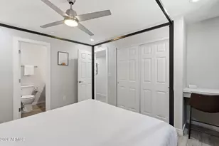 8055 E Thomas Rd, Scottsdale, AZ 85251 - Photo 14