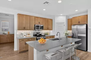 10167 W Crittenden Ln, Avondale, AZ 85392 - Photo 2