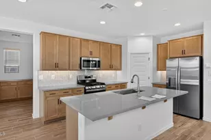 10167 W Crittenden Ln, Avondale, AZ 85392 - Photo 6