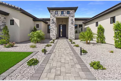 18024 W Montebello Avenue, Litchfield Park, AZ 85340 - Photo 4