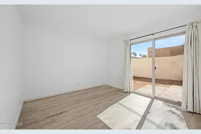 3422 N 12th Place, Phoenix, AZ 85014 - Photo 12
