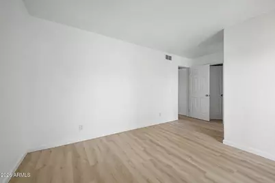 3422 N 12th Place, Phoenix, AZ 85014 - Photo 10