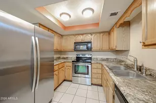 1075 E Chandler Blvd, Chandler, AZ 85225 - Photo 4