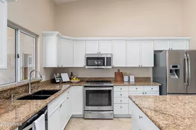 6828 E Winchcomb Drive, Scottsdale, AZ 85254 - Photo 10