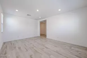 7682 W Jackrabbit Ln, Peoria, AZ 85383 - Photo 18