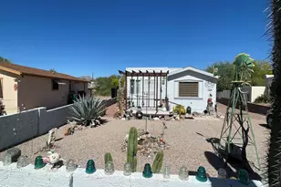 311 S Piedra Negra Dr, Queen Valley, AZ 85118 - Photo 16