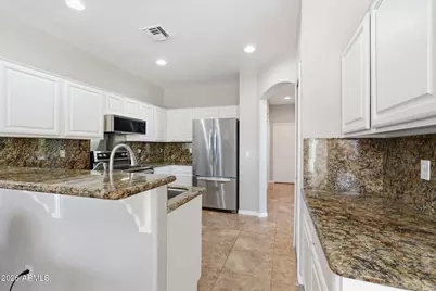6334 N 6th Way, Phoenix, AZ 85012 - Photo 2