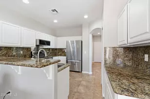 6334 N 6th Way, Phoenix, AZ 85012 - Photo 2