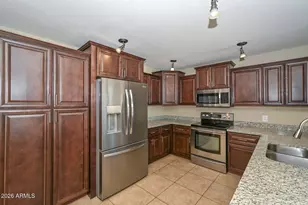 7110 W Via De Luna Dr, Glendale, AZ 85310 - Photo 2