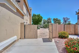 7110 W Via De Luna Dr, Glendale, AZ 85310 - Photo 10