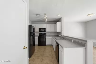 11239 W Roma Avenue, Phoenix, AZ 85037 - Photo 10