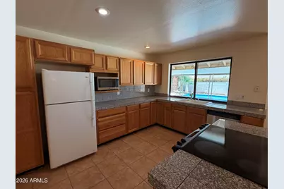 718 E Manhatton Drive, Tempe, AZ 85282 - Photo 6