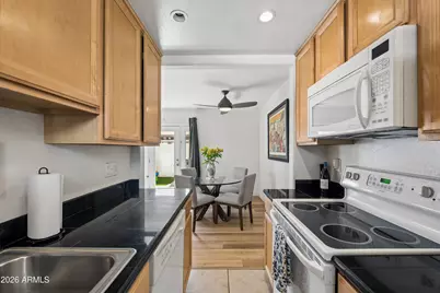 8502 N Central Avenue #11, Phoenix, AZ 85020 - Photo 2