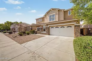 4034 W St Kateri Dr, Phoenix, AZ 85041 - Photo 4