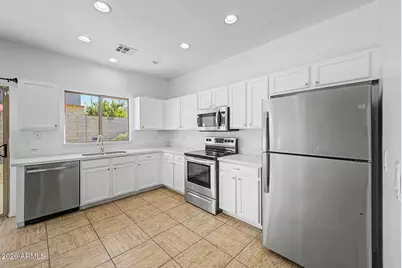 625 E Atlanta Avenue, Phoenix, AZ 85040 - Photo 4
