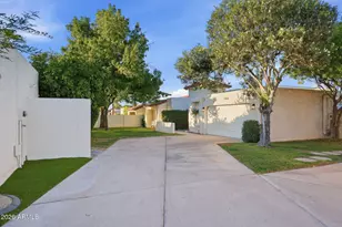 7352 E Valley Vista Dr, Scottsdale, AZ 85250 - Photo 2