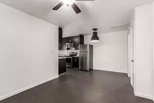 3034 N 35th St, Phoenix, AZ 85018 - Photo 2