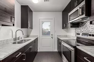 3034 N 35th St, Phoenix, AZ 85018 - Photo 4