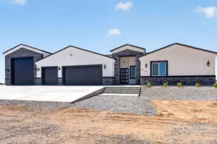 3533 N Saddle Vista Rd, Tonopah, AZ 85354 - Photo 1