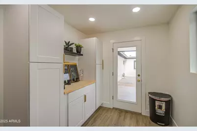 919 W Port Royale Lane, Phoenix, AZ 85023 - Photo 18
