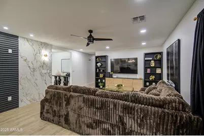 919 W Port Royale Lane, Phoenix, AZ 85023 - Photo 20