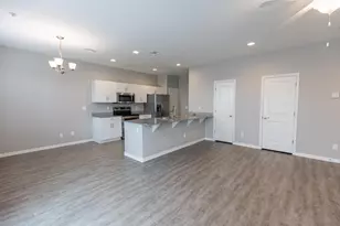 2950 N 38th St, Phoenix, AZ 85018 - Photo 2