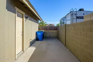 4408 W Yorkshire Dr, Glendale, AZ 85308 - Photo 38