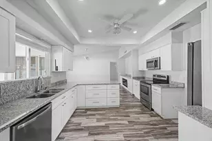 12714 W Crystal Lake Dr, Sun City West, AZ 85375 - Photo 10