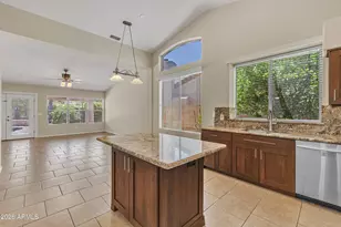 26217 N 46th Pl, Phoenix, AZ 85050 - Photo 28