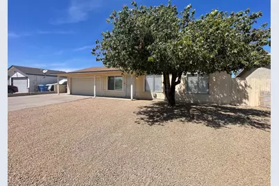 10902 W Montecito Avenue, Phoenix, AZ 85037 - Photo 2