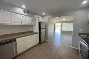 10902 W Montecito Ave, Phoenix, AZ 85037 - Photo 6