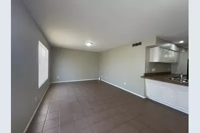 10902 W Montecito Avenue, Phoenix, AZ 85037 - Photo 10