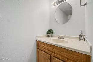 8841 N 12th Pl, Phoenix, AZ 85020 - Photo 12
