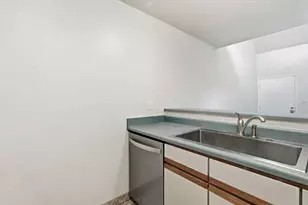 1126 W Elliot Rd, Chandler, AZ 85224 - Photo 6