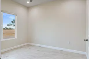 158 N Pettoshas Dr, Maricopa, AZ 85139 - Photo 18