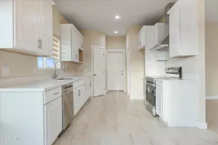 158 N Pettoshas Dr, Maricopa, AZ 85139 - Photo 8