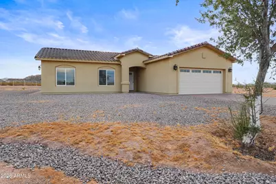 158 N Pettoshas Drive, Maricopa, AZ 85139 - Photo 2