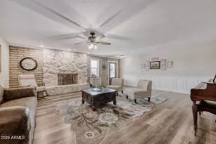 10226 E Iris Rd, Mesa, AZ 85207 - Photo 10