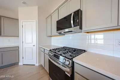 5935 E Sideoats Way, San Tan Valley, AZ 85144 - Photo 10