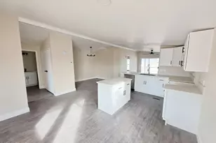 43104 W Catalina Dr, Tonopah, AZ 85354 - Photo 4