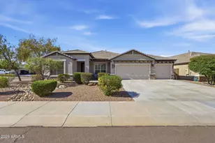13844 W Desert Moon Way, Peoria, AZ 85383 - Photo 4