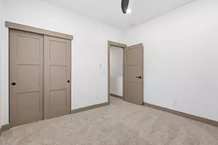 2805 E Trumbull Rd, Phoenix, AZ 85040 - Photo 18