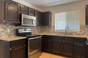 3927 E Lavender Ln, Phoenix, AZ 85044 - Photo 16