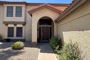 3927 E Lavender Ln, Phoenix, AZ 85044 - Photo 4
