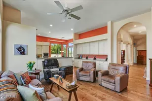 22439 N 45th Pl, Phoenix, AZ 85050 - Photo 12