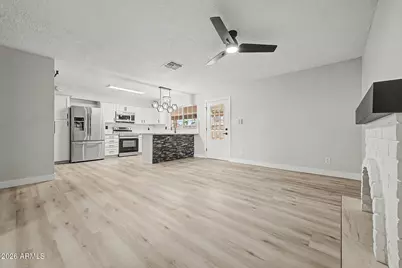 3008 W Angela Drive, Phoenix, AZ 85053 - Photo 12