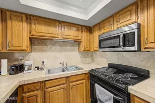 10330 W Thunderbird Blvd, Sun City, AZ 85351 - Photo 8