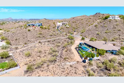 101 E Briles Road #-, Phoenix, AZ 85085 - Photo 8
